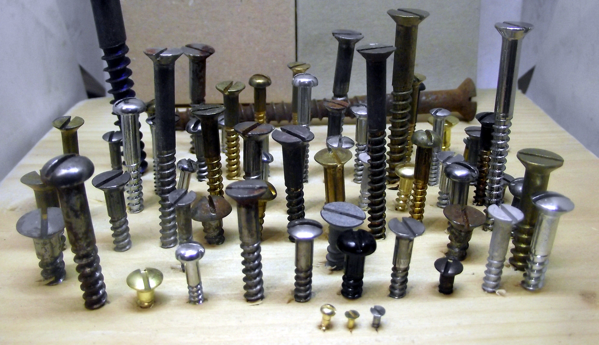 screws4-the-vintage-screw-company